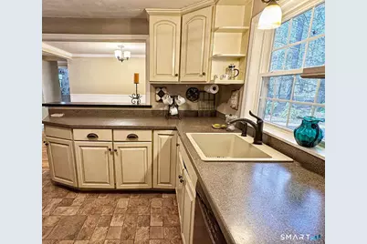 44 Climax Road, Simsbury, CT 06070 - Photo 6