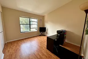 15 Crest St, West Haven, CT 06516 - Photo 8