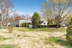 12 Hawthorne Dr, Norwalk, CT 06851 - Photo 22