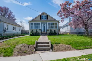 17 Layton St, West Hartford, CT 06110 - Photo 2