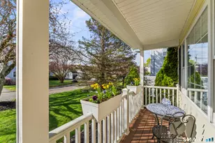 48 Meritine Ave, Stratford, CT 06614 - Photo 4