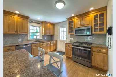 65 Buell Street, North Haven, CT 06473 - Photo 2