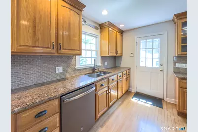 65 Buell Street, North Haven, CT 06473 - Photo 8