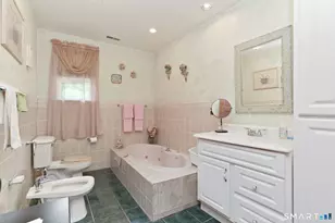 421 Strong St, East Haven, CT 06512 - Photo 16