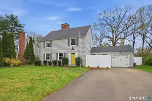 27 Fairfield Rd, West Hartford, CT 06117 - Photo 2