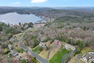 21 Crystal Ridge Dr, Ellington, CT 06029 - Photo 2