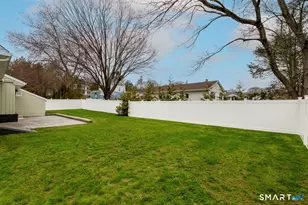 18 Maple St, Trumbull, CT 06611 - Photo 30