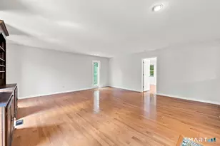 176 Stonehouse Rd, Trumbull, CT 06611 - Photo 6