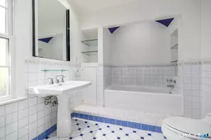163 W Hill Rd, Stamford, CT 06902 - Photo 24