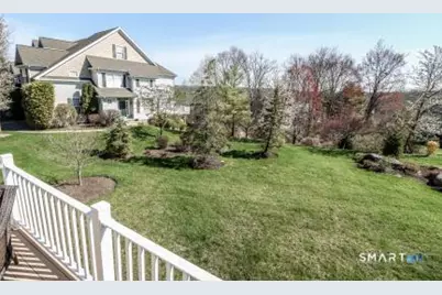 61 Woodcrest Lane #61, Danbury, CT 06810 - Photo 28