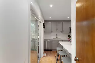 111 Hope Hill Rd, Wallingford, CT 06492 - Photo 10