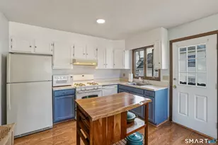 2 Clifford Terrace, New Haven, CT 06512 - Photo 4