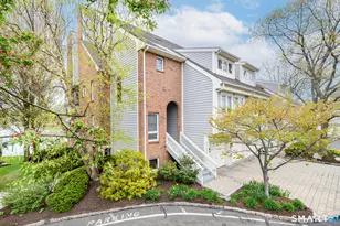 123 Harbor Dr, Stamford, CT 06902 - Photo 4