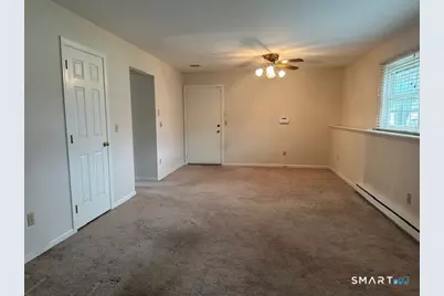 92 Founders Village #92, Clinton, CT 06413 - Photo 6
