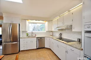 21 Proctor Dr, West Hartford, CT 06117 - Photo 16