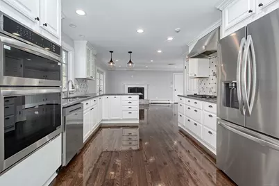 4 Ivanhoe Lane, Westport, CT 06880 - Photo 10