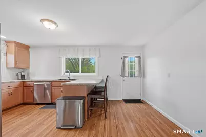 15 Massachusetts Road, Montville, CT 06370 - Photo 4