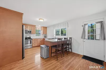 15 Massachusetts Road, Montville, CT 06370 - Photo 6