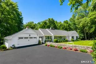 67 Wesgate Dr, Stamford, CT 06902 - Photo 1