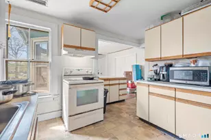 27 Harrison St, New Haven, CT 06515 - Photo 14