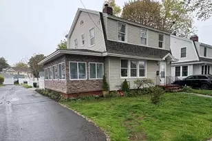 16 Shoreham Rd, New Haven, CT 06512 - Photo 1