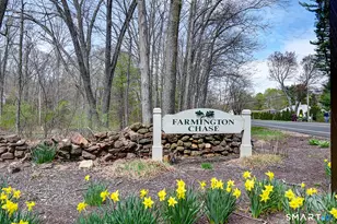 32 Farmington Chase Crescent, Farmington, CT 06032 - Photo 6
