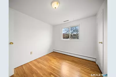 10 Nevins Avenue, Enfield, CT 06082 - Photo 16