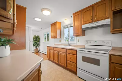 10 Nevins Avenue, Enfield, CT 06082 - Photo 10