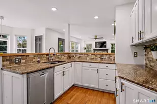 53 Oakland Dr, Trumbull, CT 06611 - Photo 8