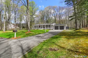 208 wildflower Ln, Fairfield, CT 06824 - Photo 36