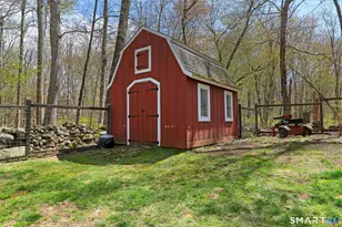 208 wildflower Ln, Fairfield, CT 06824 - Photo 24