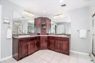 10 Ironwood Dr, Newtown, CT 06482 - Photo 24
