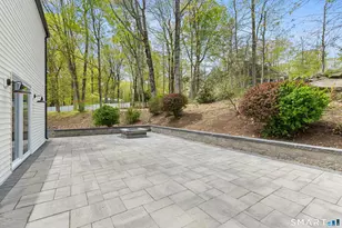 200 Joan Dr, Fairfield, CT 06824 - Photo 10