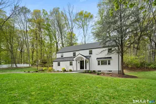 200 Joan Dr, Fairfield, CT 06824 - Photo 2