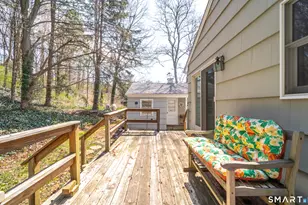 127 Bee St, Meriden, CT 06450 - Photo 30