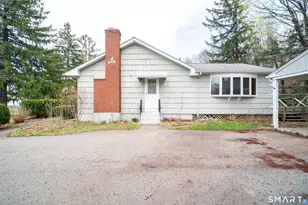 127 Bee St, Meriden, CT 06450 - Photo 2