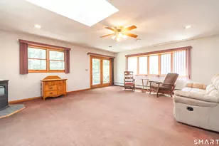 127 Bee St, Meriden, CT 06450 - Photo 8