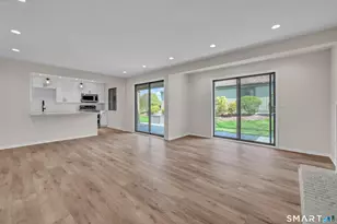 32 Heritage Vlg, Southbury, CT 06488 - Photo 6