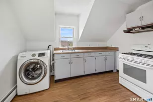 48 Lindsley St, Waterbury, CT 06708 - Photo 30