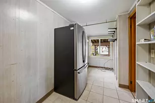 48 Lindsley St, Waterbury, CT 06708 - Photo 8