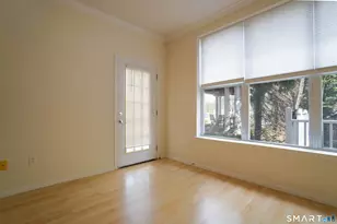 25 Adams Ave, Stamford, CT 06902 - Photo 12