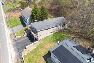 466 Waterville St, Waterbury, CT 06710 - Photo 2