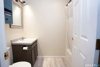 19 Debbie Lane, Enfield, CT 06082 - Photo 12