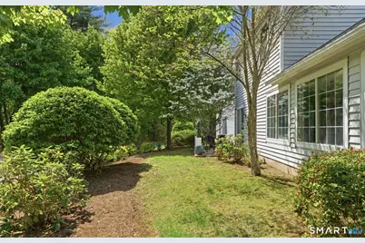 32 Southbridge Court, Simsbury, CT 06070 - Photo 38