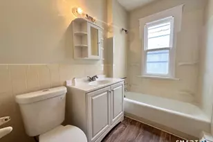 341 Stanley St, New Britain, CT 06051 - Photo 10