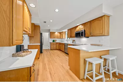 31 Grant Drive, Avon, CT 06001 - Photo 12