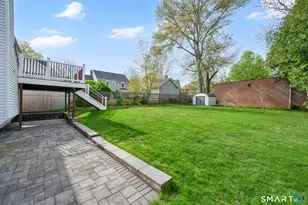 20 Lowell Rd, West Hartford, CT 06119 - Photo 4