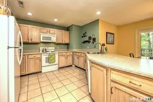 67 Red Cedar Cir, Orange, CT 06477 - Photo 20