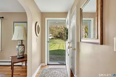 960 Peck Lane, Cheshire, CT 06410 - Photo 2