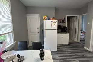 56 Vine St, Waterbury, CT 06704 - Photo 6